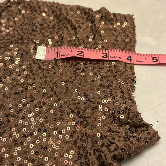 EUC Women's Dress Barn Brown Sequin Blouse - Picture 9 of 11